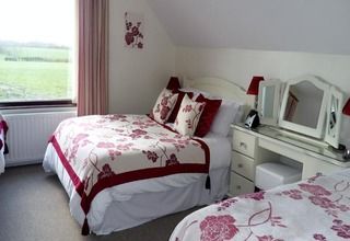 Valley View Country House Bed And Breakfast Бушмилс Экстерьер фото